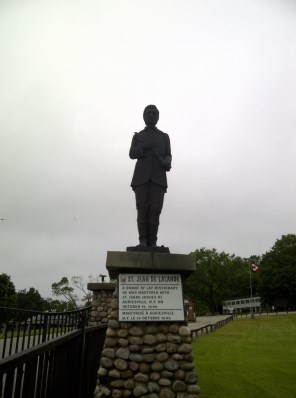 캐나다의 성 요한 드 라랑드_photo by Mnerina carm_at the Shrine of the Canadian Martyrs in Midland of Ontario_Canada.jpg